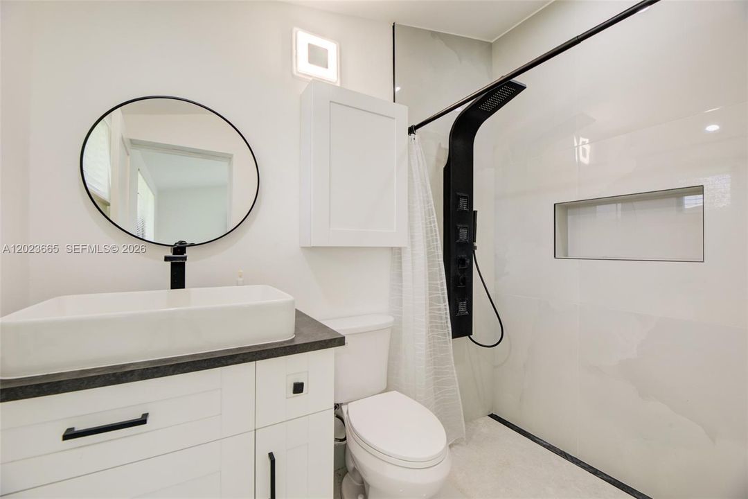 For Sale: $1,500,000 (3 beds, 2 baths, 1889 Square Feet)