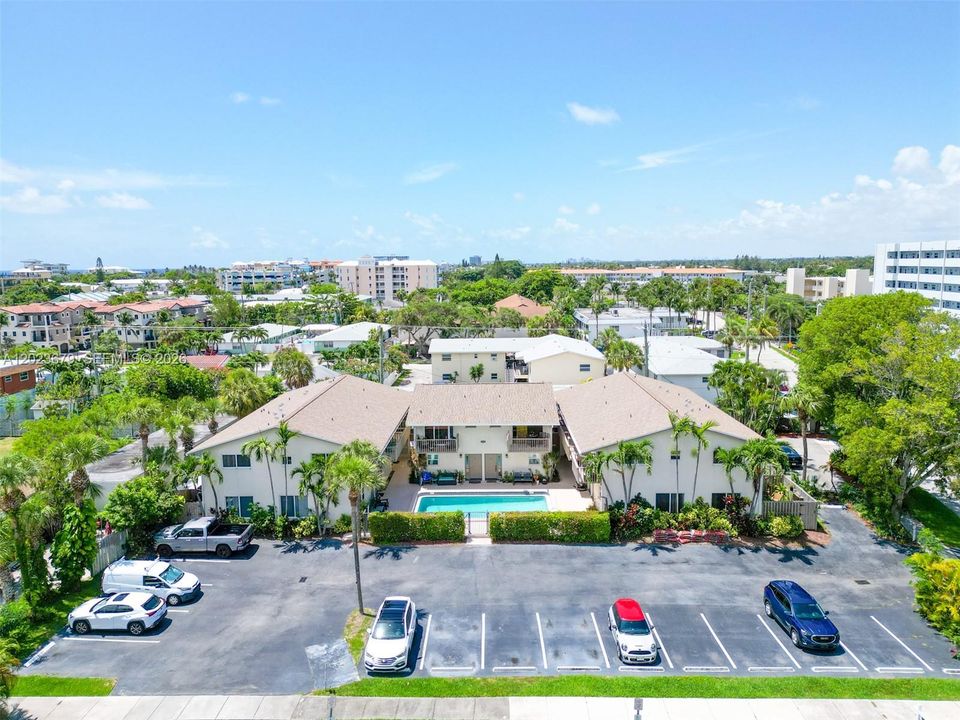 For Sale: $650,000 (2 beds, 2 baths, 1188 Square Feet)
