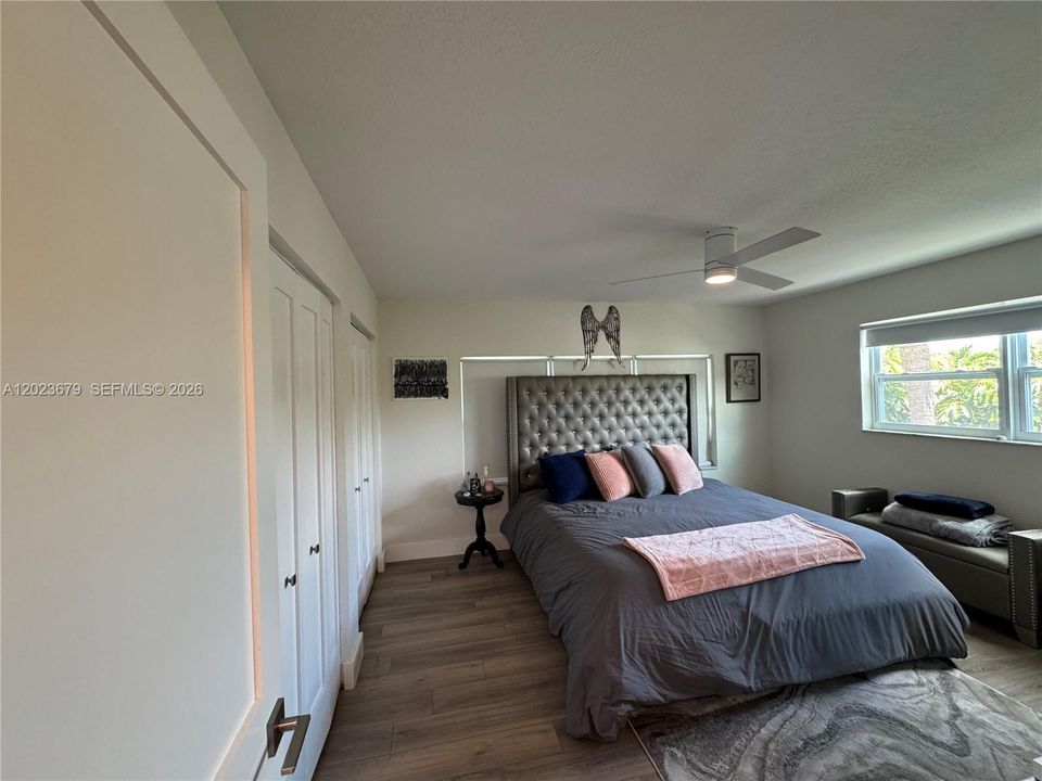 For Sale: $650,000 (2 beds, 2 baths, 1188 Square Feet)
