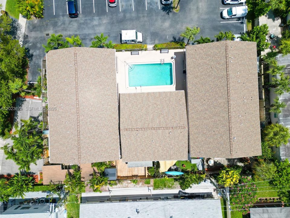 For Sale: $650,000 (2 beds, 2 baths, 1188 Square Feet)