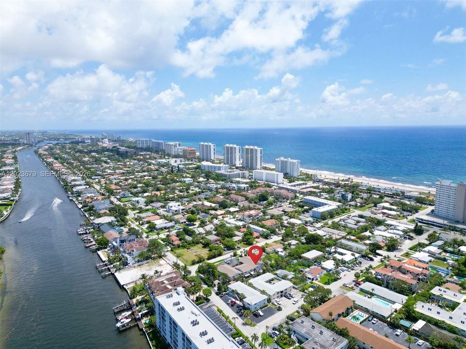 For Sale: $650,000 (2 beds, 2 baths, 1188 Square Feet)