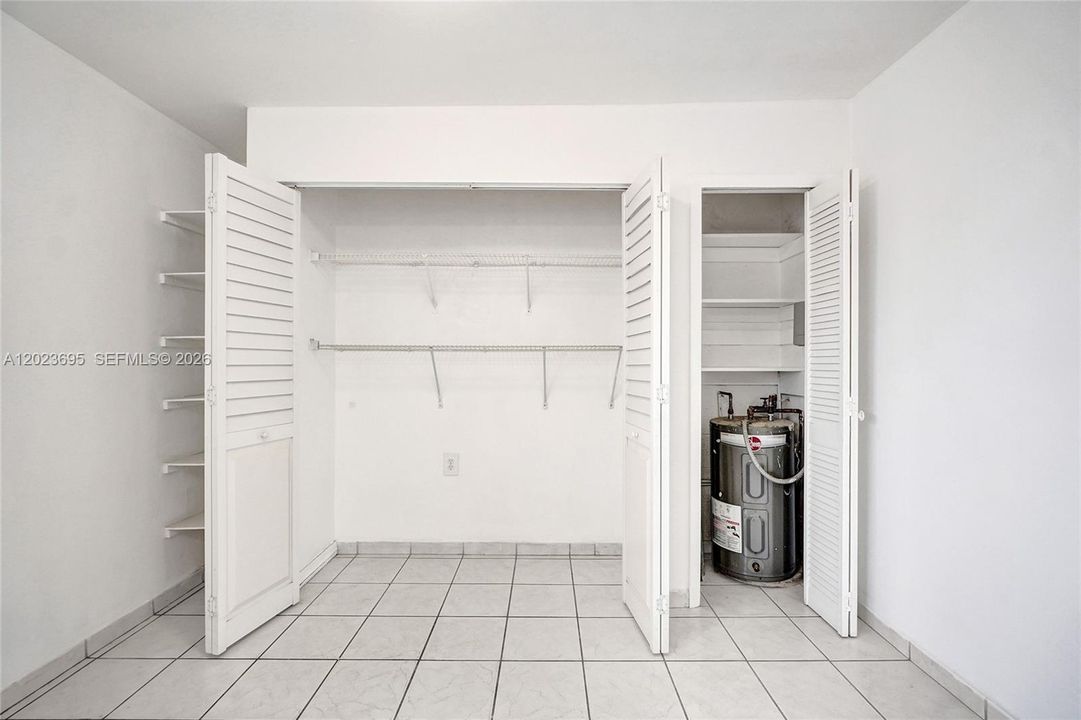 STORAGE. Kitchen/Family/Dining Area