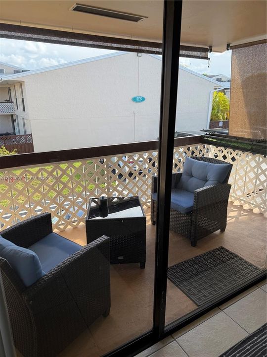 For Sale: $218,995 (1 beds, 1 baths, 750 Square Feet)