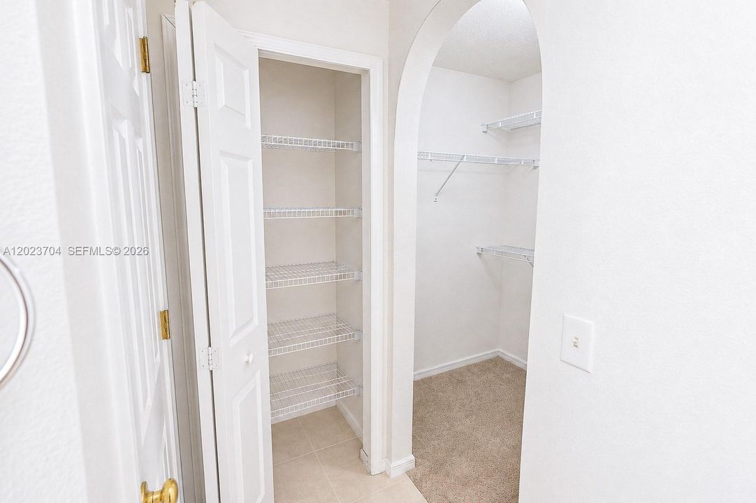 В аренду: $3,500 (4 спален, 2 ванн, 2828 Квадратных фут)