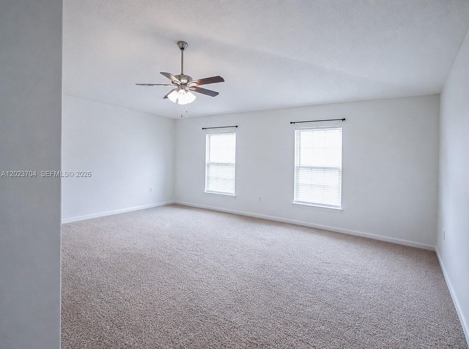 В аренду: $3,500 (4 спален, 2 ванн, 2828 Квадратных фут)