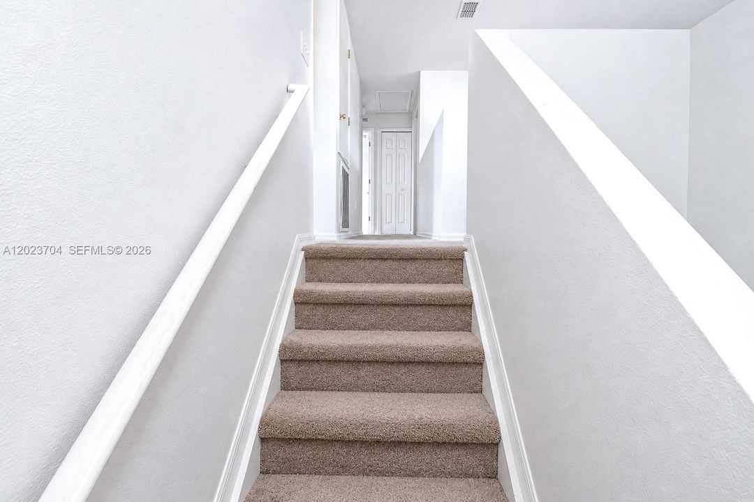 В аренду: $3,500 (4 спален, 2 ванн, 2828 Квадратных фут)