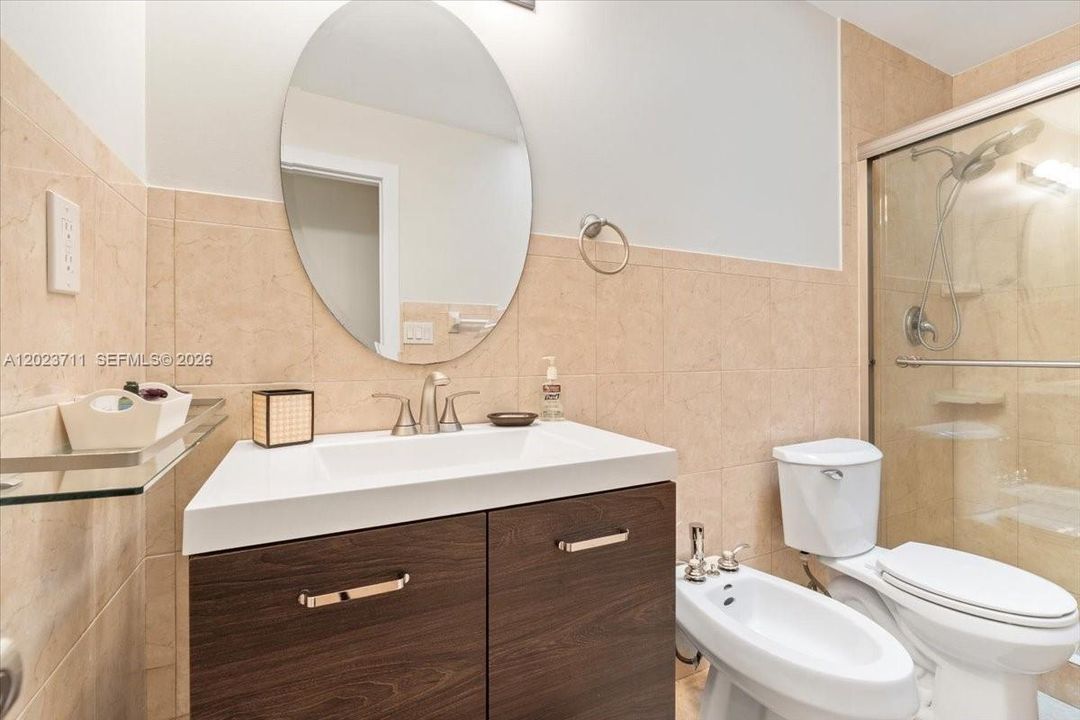 В аренду: $5,500 (3 спален, 2 ванн, 1400 Квадратных фут)