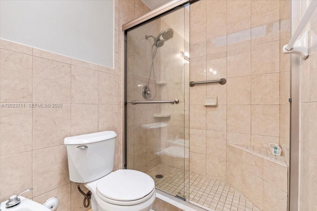В аренду: $5,500 (3 спален, 2 ванн, 1400 Квадратных фут)