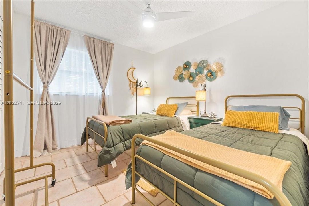 В аренду: $5,500 (3 спален, 2 ванн, 1400 Квадратных фут)
