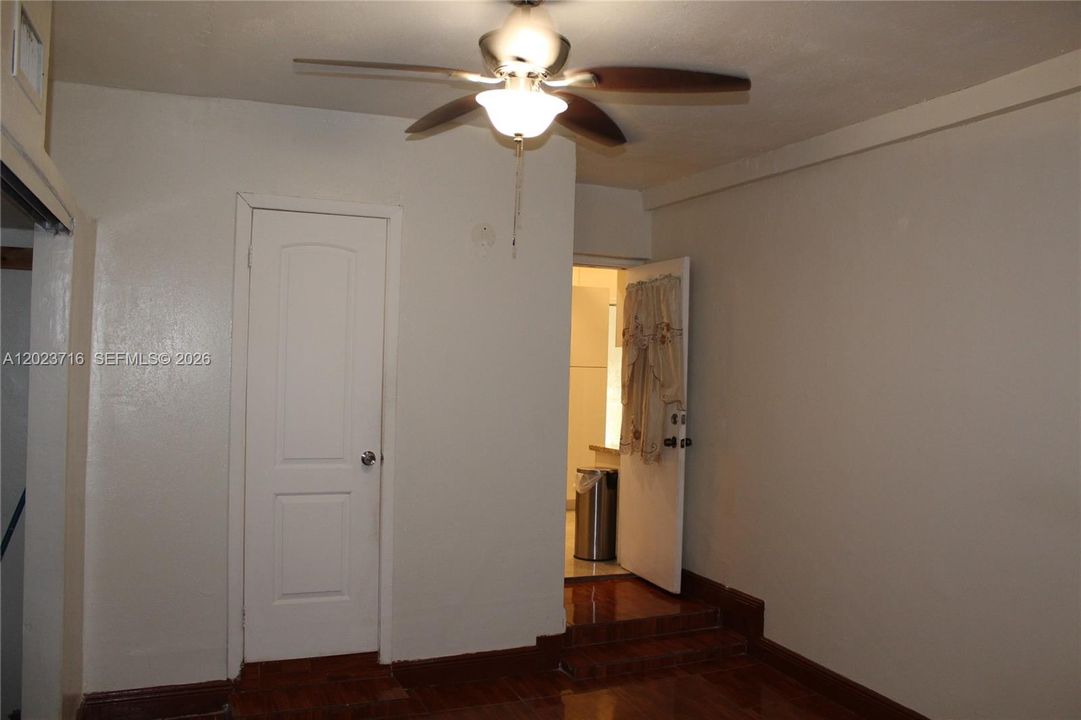 For Sale: $850,000 (4 beds, 3 baths, 1570 Square Feet)