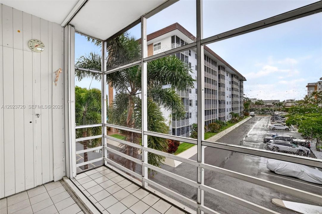For Sale: $149,900 (1 beds, 1 baths, 600 Square Feet)