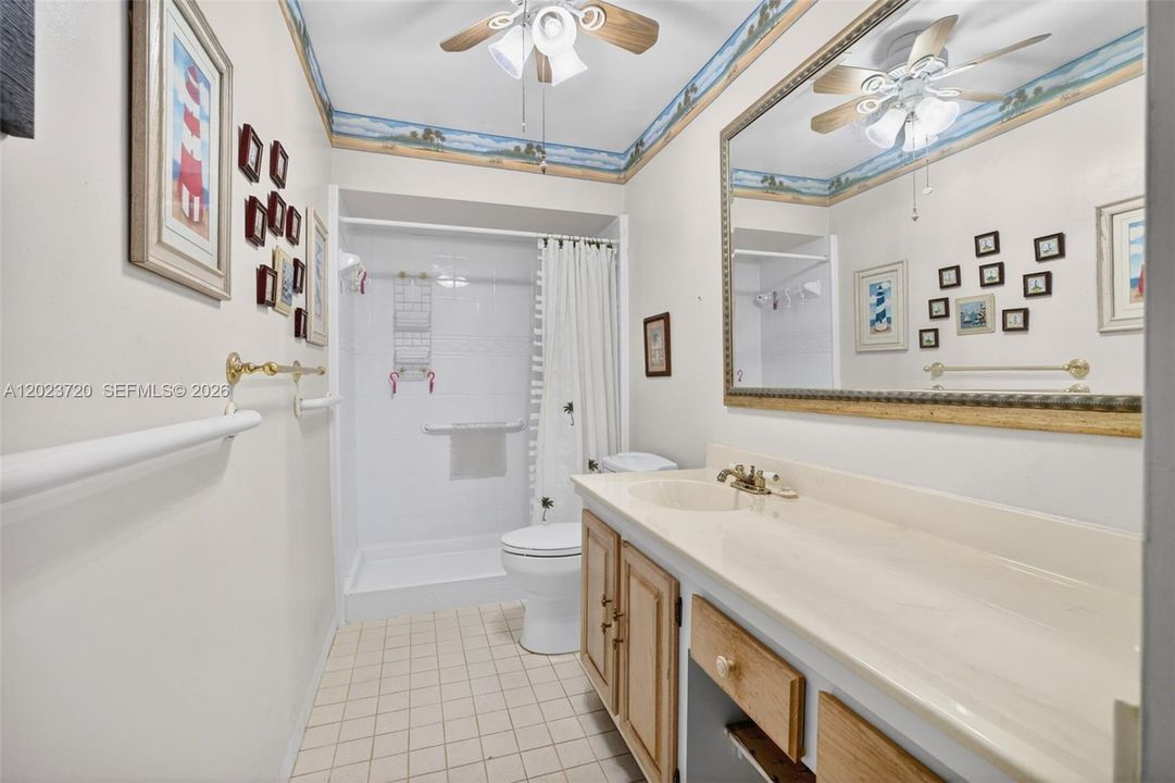 For Sale: $149,900 (1 beds, 1 baths, 600 Square Feet)