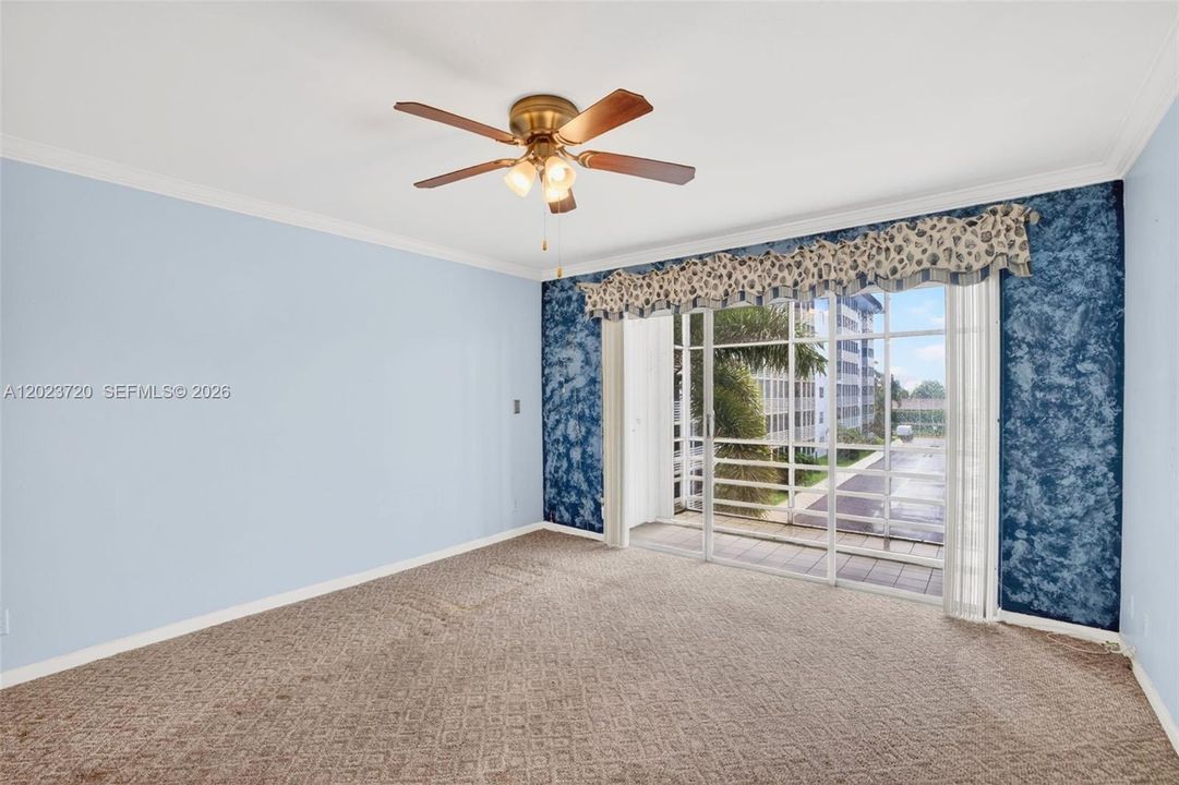 For Sale: $149,900 (1 beds, 1 baths, 600 Square Feet)