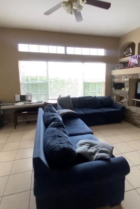 Activo con contrato: $665,000 (4 camas, 4 baños, 0 Pies cuadrados)