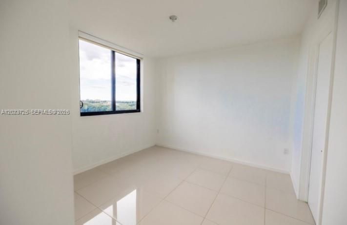 For Sale: $539,000 (2 beds, 2 baths, 1067 Square Feet)
