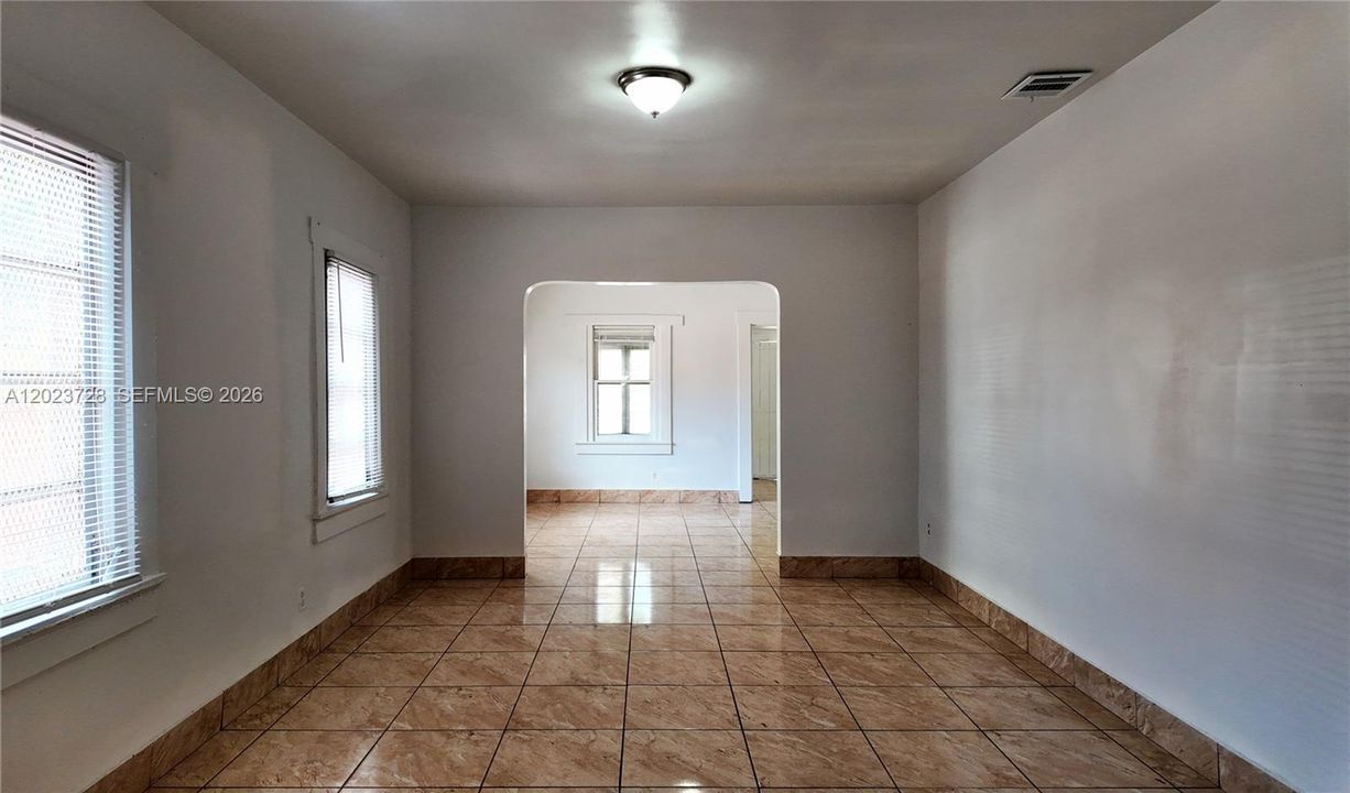 For Sale: $530,000 (3 beds, 2 baths, 1658 Square Feet)