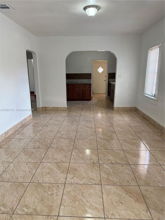 For Sale: $530,000 (3 beds, 2 baths, 1658 Square Feet)