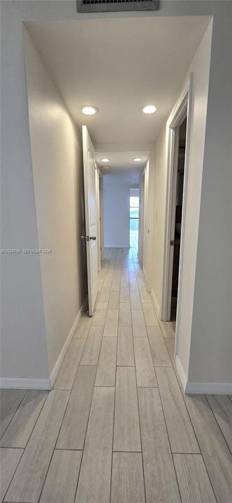 For Sale: $395,000 (2 beds, 2 baths, 1430 Square Feet)