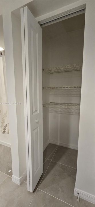 For Sale: $395,000 (2 beds, 2 baths, 1430 Square Feet)