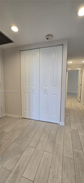 For Sale: $395,000 (2 beds, 2 baths, 1430 Square Feet)