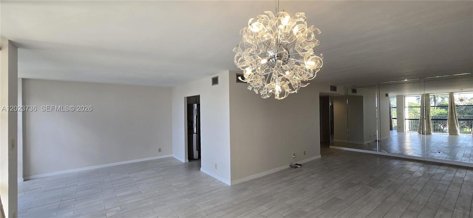 For Sale: $395,000 (2 beds, 2 baths, 1430 Square Feet)