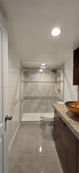 For Sale: $395,000 (2 beds, 2 baths, 1430 Square Feet)