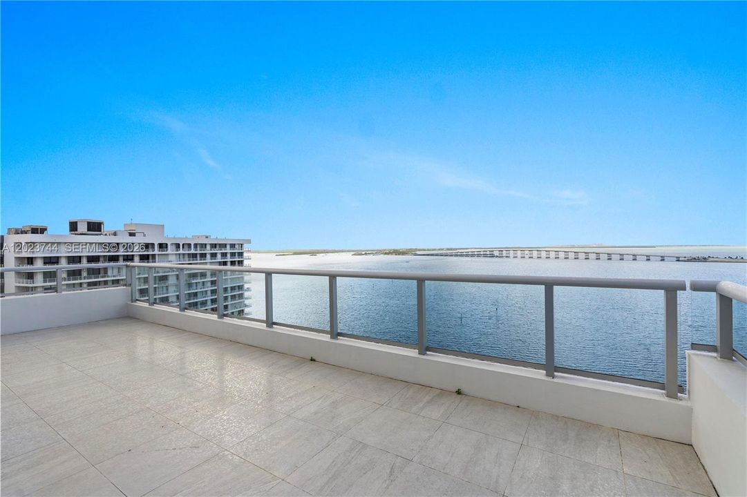 For Sale: $1,399,000 (3 beds, 2 baths, 2089 Square Feet)
