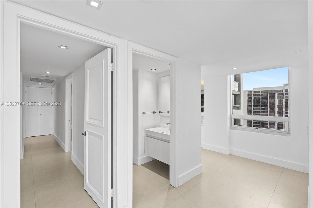For Sale: $1,399,000 (3 beds, 2 baths, 2089 Square Feet)