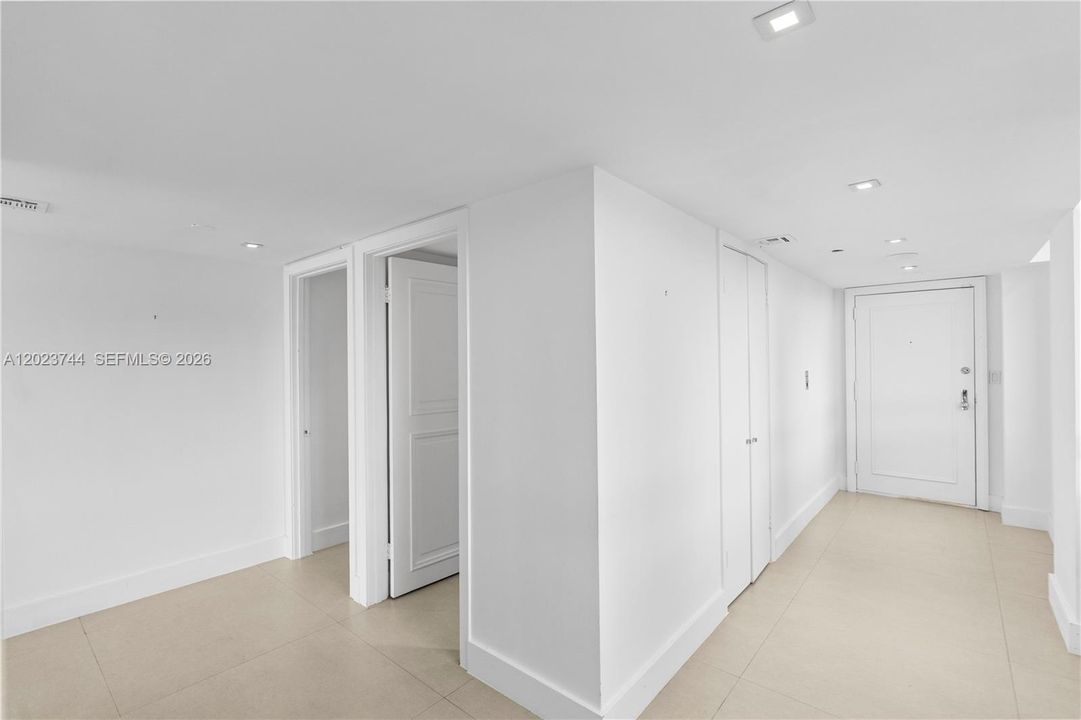 For Sale: $1,399,000 (3 beds, 2 baths, 2089 Square Feet)