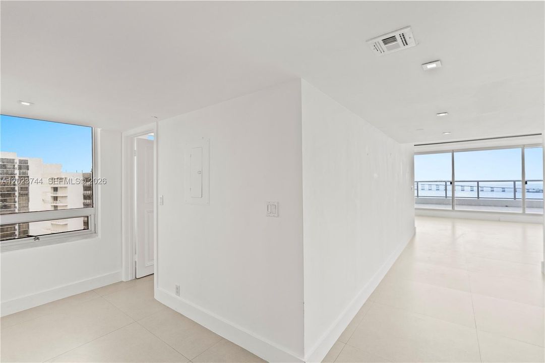 For Sale: $1,399,000 (3 beds, 2 baths, 2089 Square Feet)