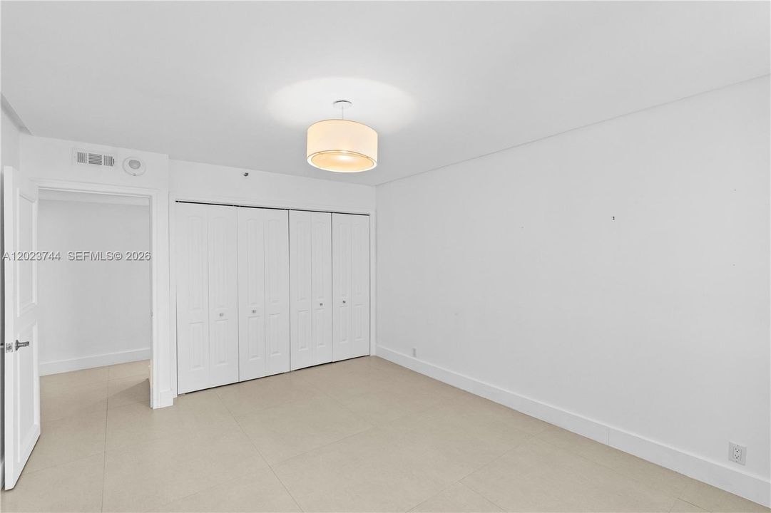 For Sale: $1,399,000 (3 beds, 2 baths, 2089 Square Feet)