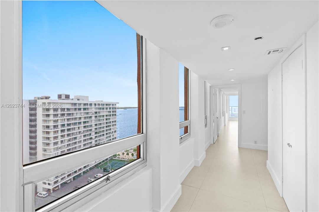 For Sale: $1,399,000 (3 beds, 2 baths, 2089 Square Feet)