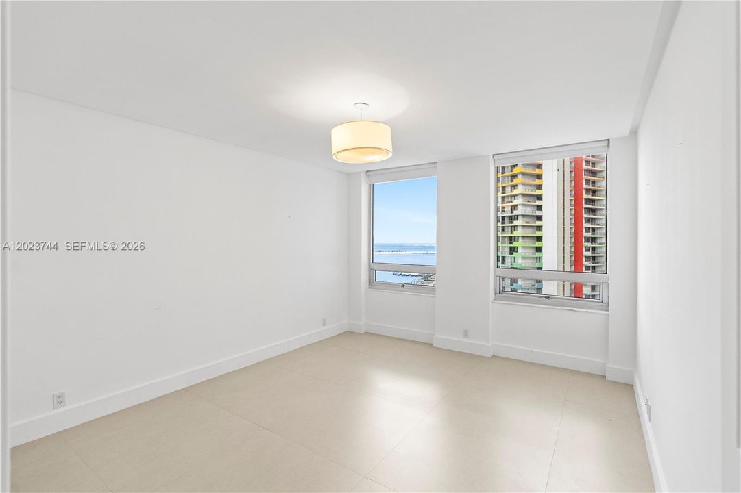 For Sale: $1,399,000 (3 beds, 2 baths, 2089 Square Feet)
