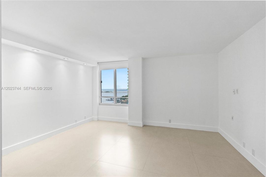 For Sale: $1,399,000 (3 beds, 2 baths, 2089 Square Feet)