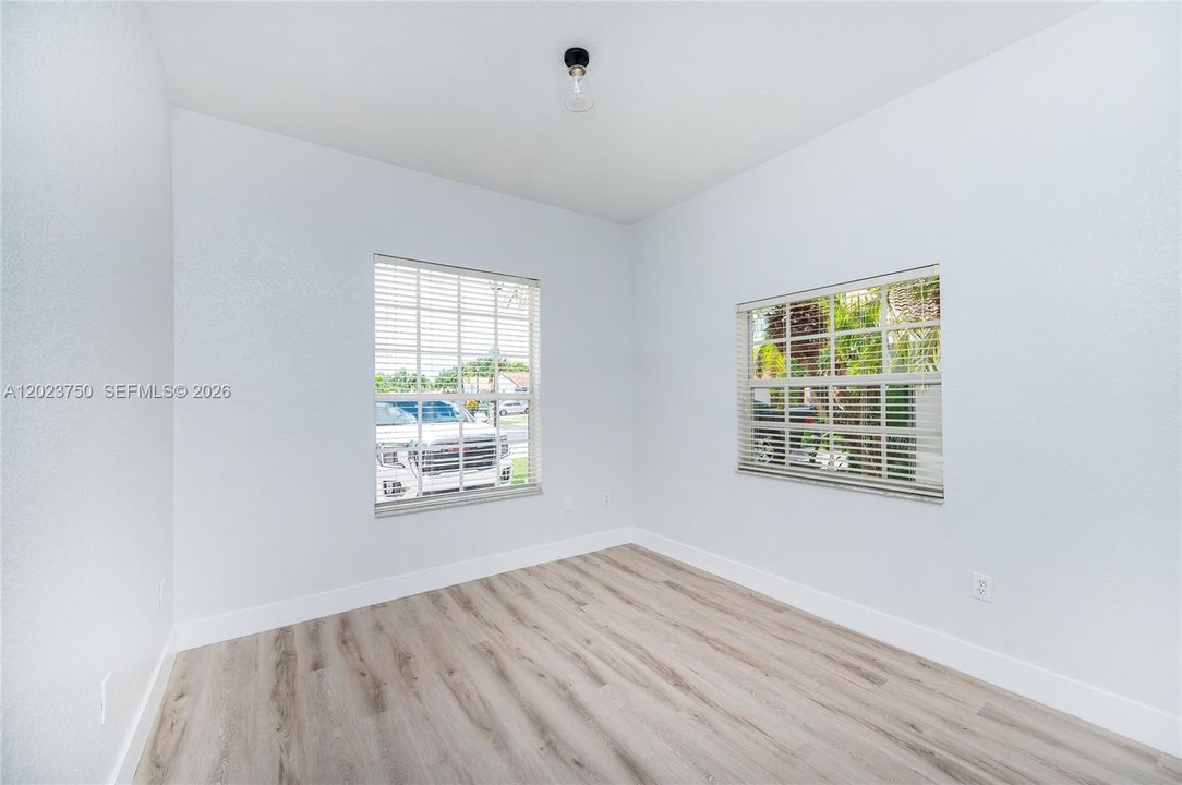 Active With Contract: $3,000 (3 beds, 2 baths, 1723 Square Feet)