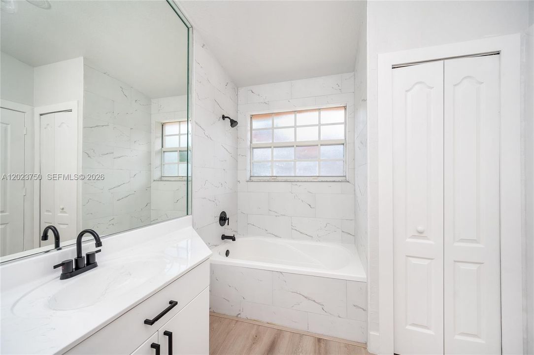 Active With Contract: $3,000 (3 beds, 2 baths, 1723 Square Feet)