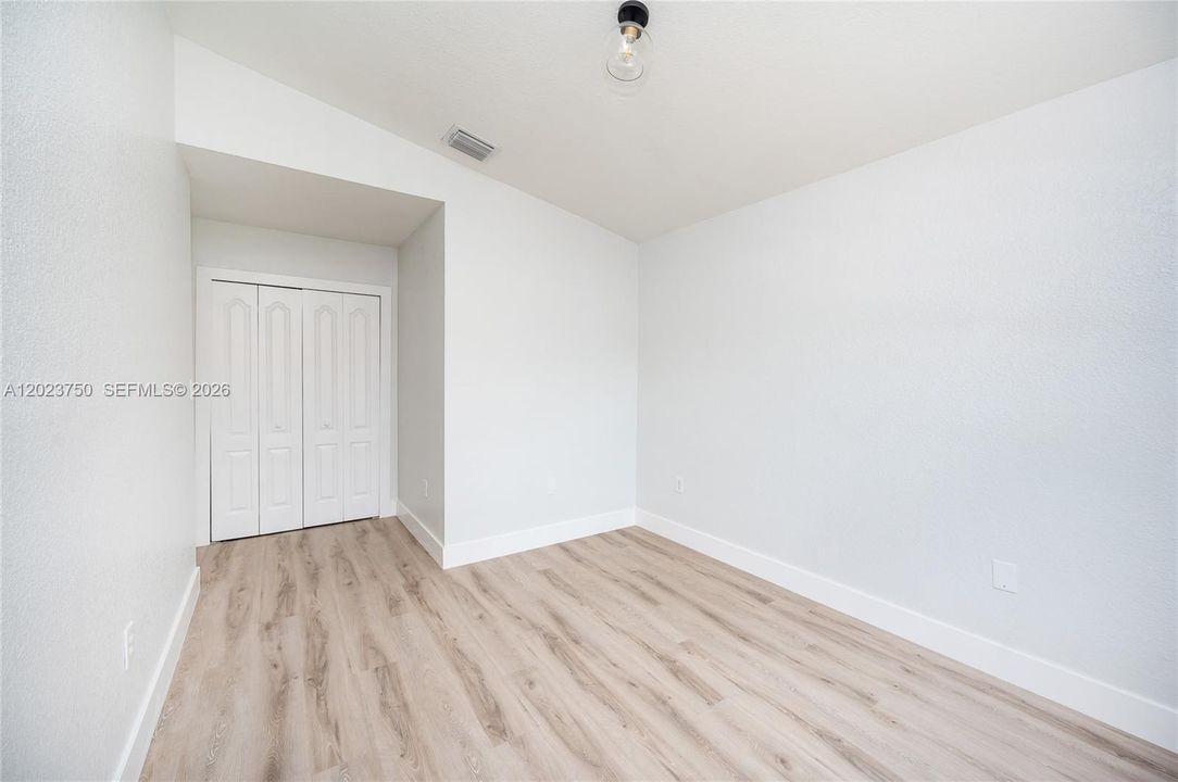 Active With Contract: $3,000 (3 beds, 2 baths, 1723 Square Feet)