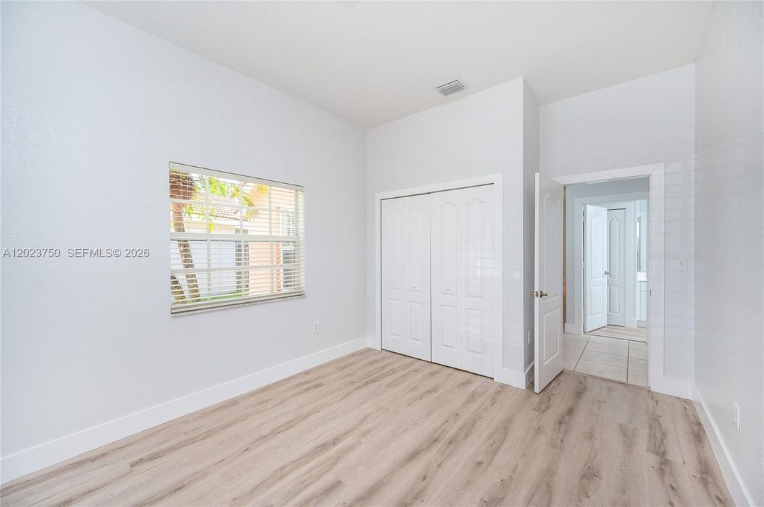 Active With Contract: $3,000 (3 beds, 2 baths, 1723 Square Feet)