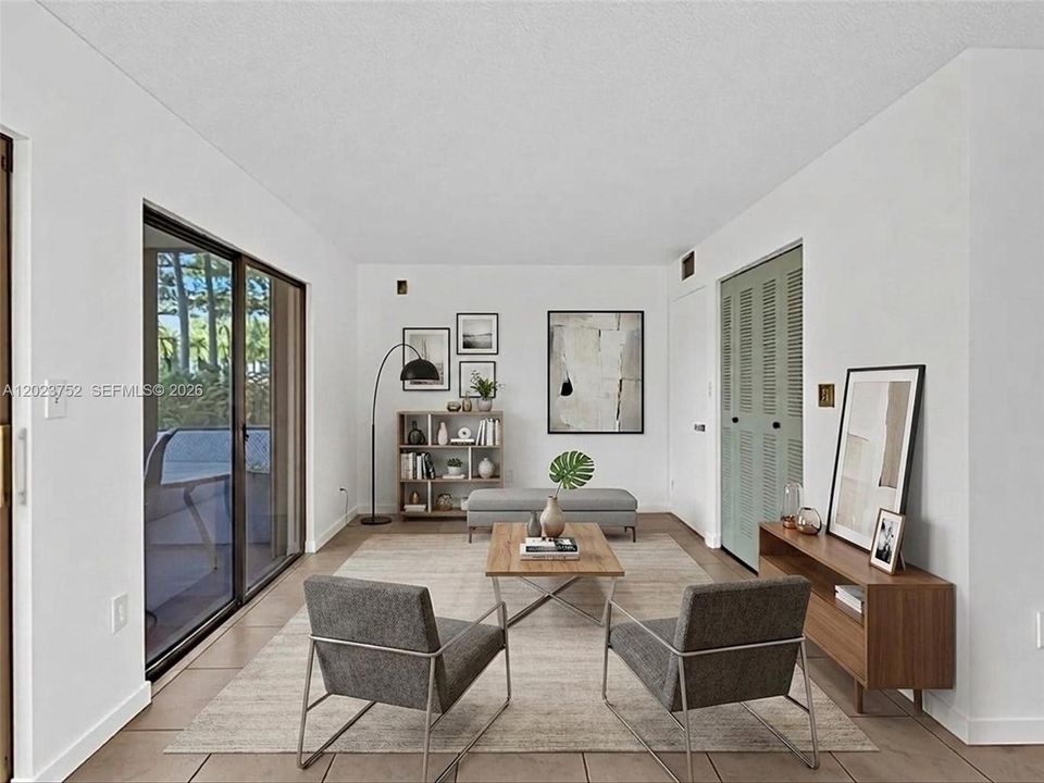 En Venta: $199,700 (2 camas, 2 baños, 835 Pies cuadrados)