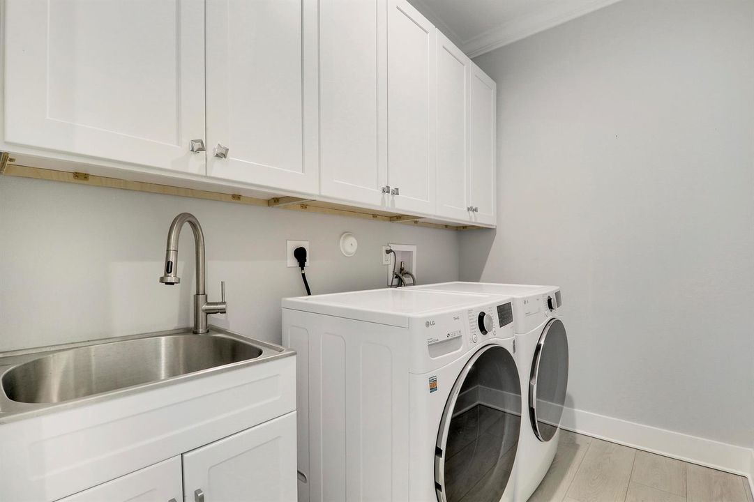 2nd floor laundry