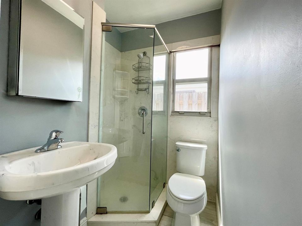 Cottage Bath