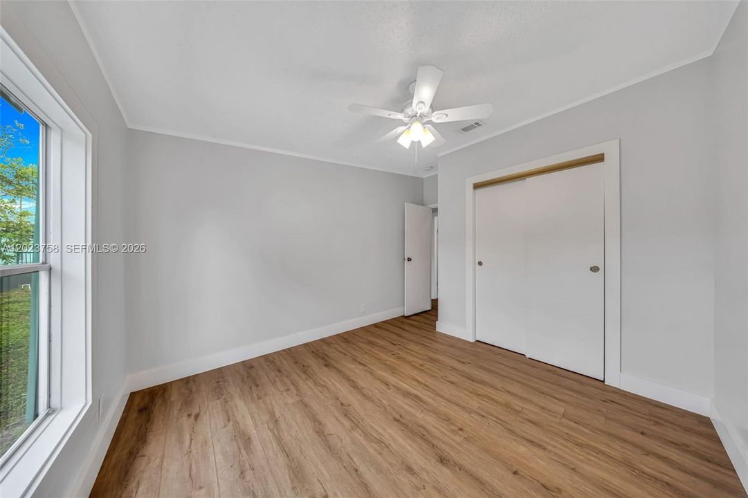 For Sale: $280,000 (3 beds, 2 baths, 1690 Square Feet)