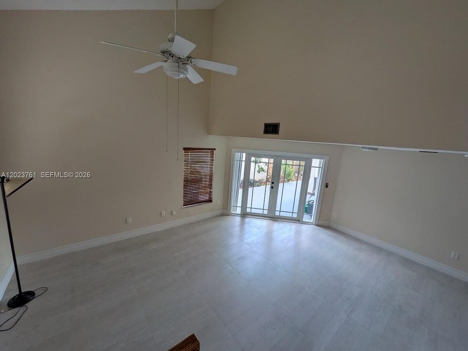 En Renta: $3,650 (3 camas, 2 baños, 1622 Pies cuadrados)