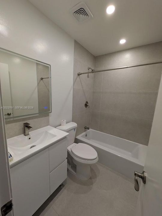 En Renta: $3,650 (3 camas, 2 baños, 1622 Pies cuadrados)