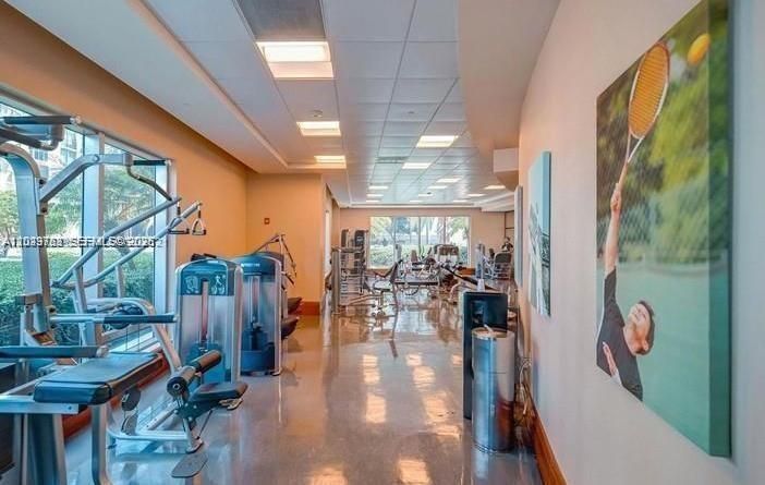 For Sale: $395,000 (0 beds, 1 baths, 551 Square Feet)