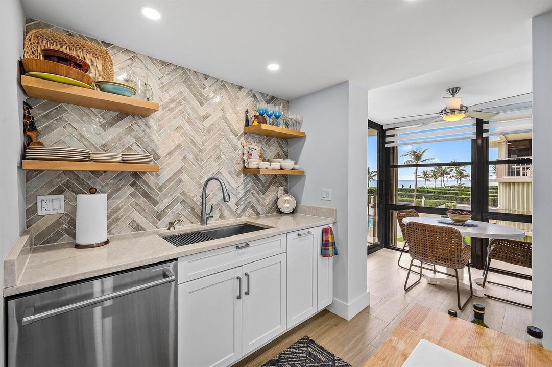 006-3200SouthOceanBoulevard-203B-PalmBea