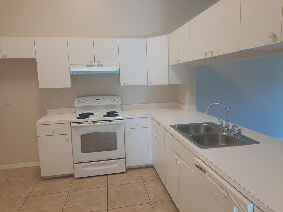 2838 kitchn2