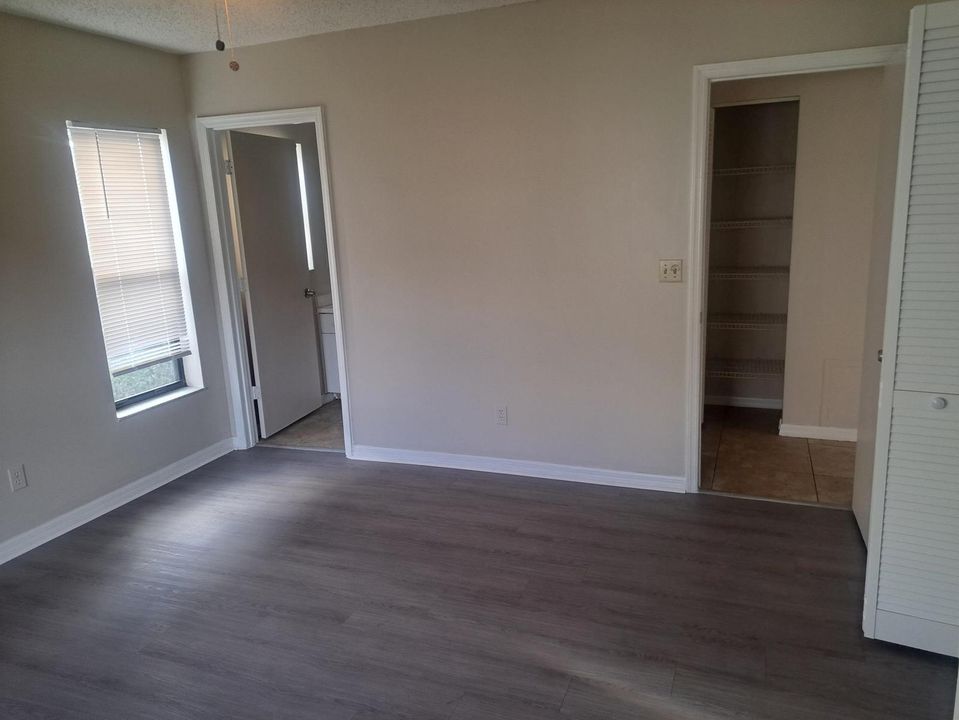 2838 Bbath BED