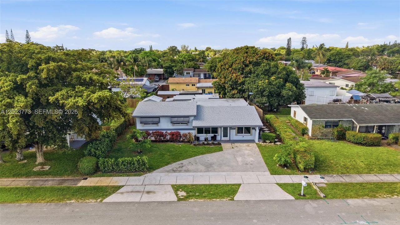 На продажу: $549,900 (5 спален, 4 ванн, 1706 Квадратных фут)