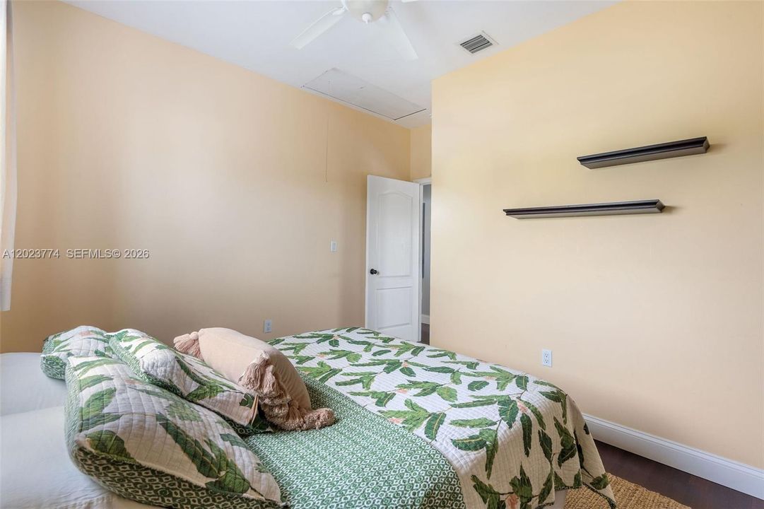 For Sale: $1,565,000 (3 beds, 2 baths, 2169 Square Feet)
